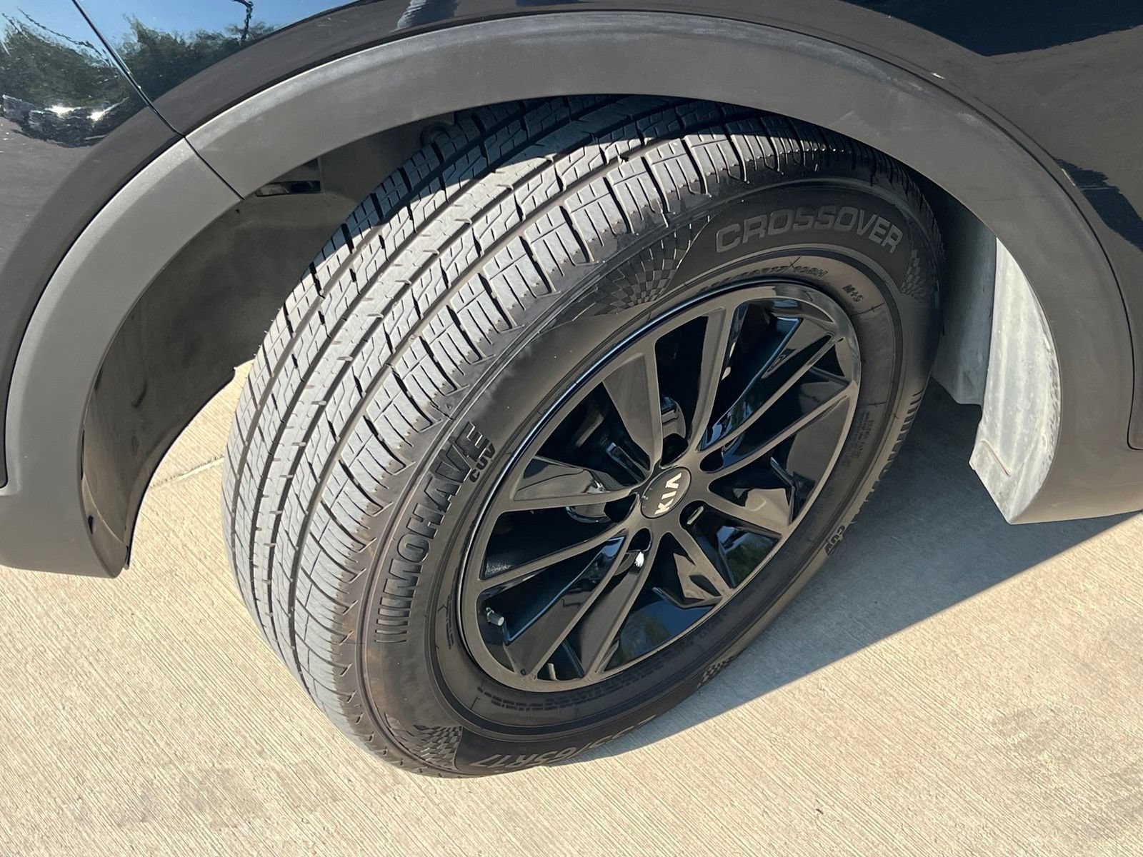 Used 2020 Kia Sorento LX FWD image 9