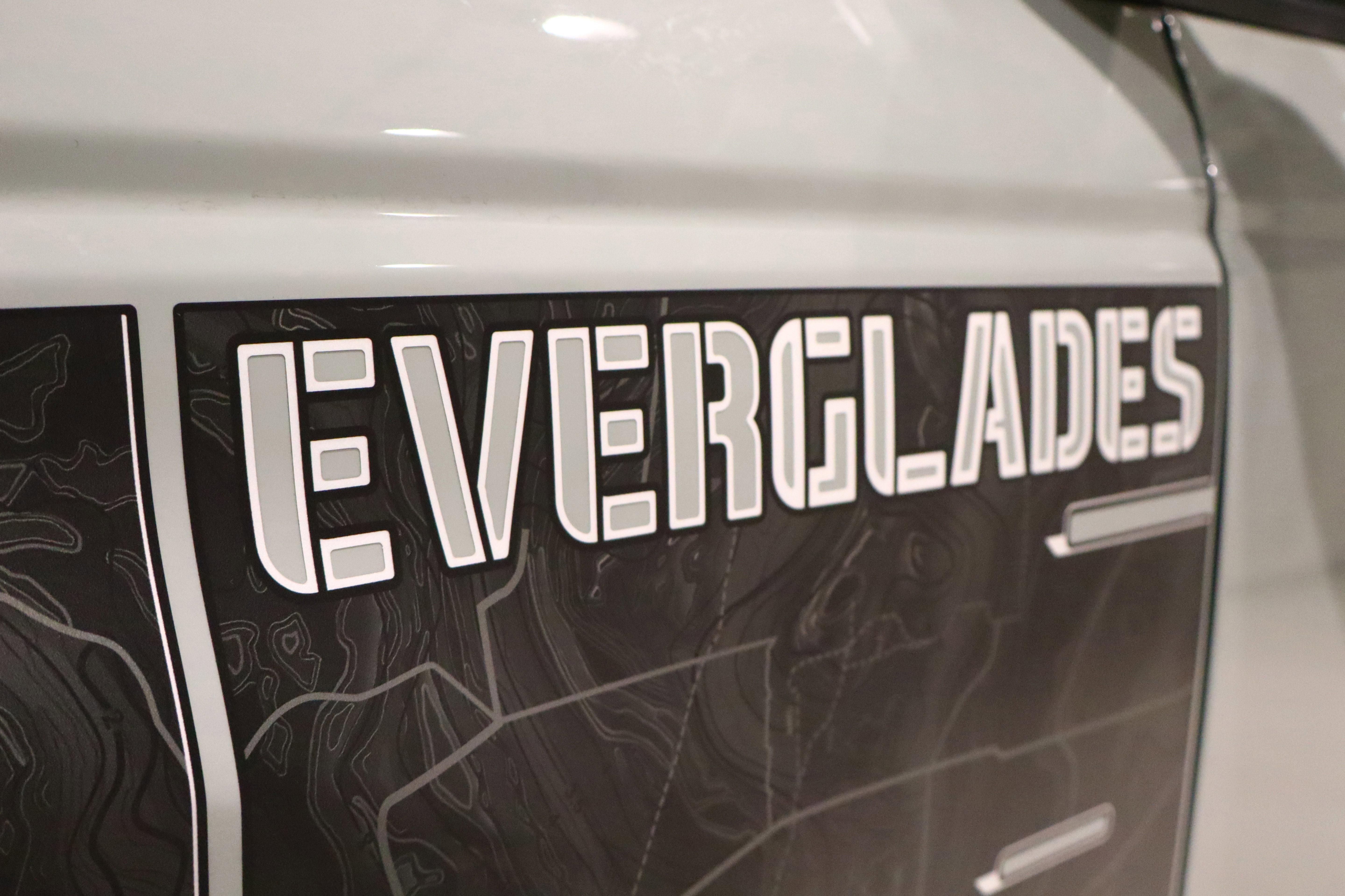 Used 2023 Ford Bronco Everglades image 8