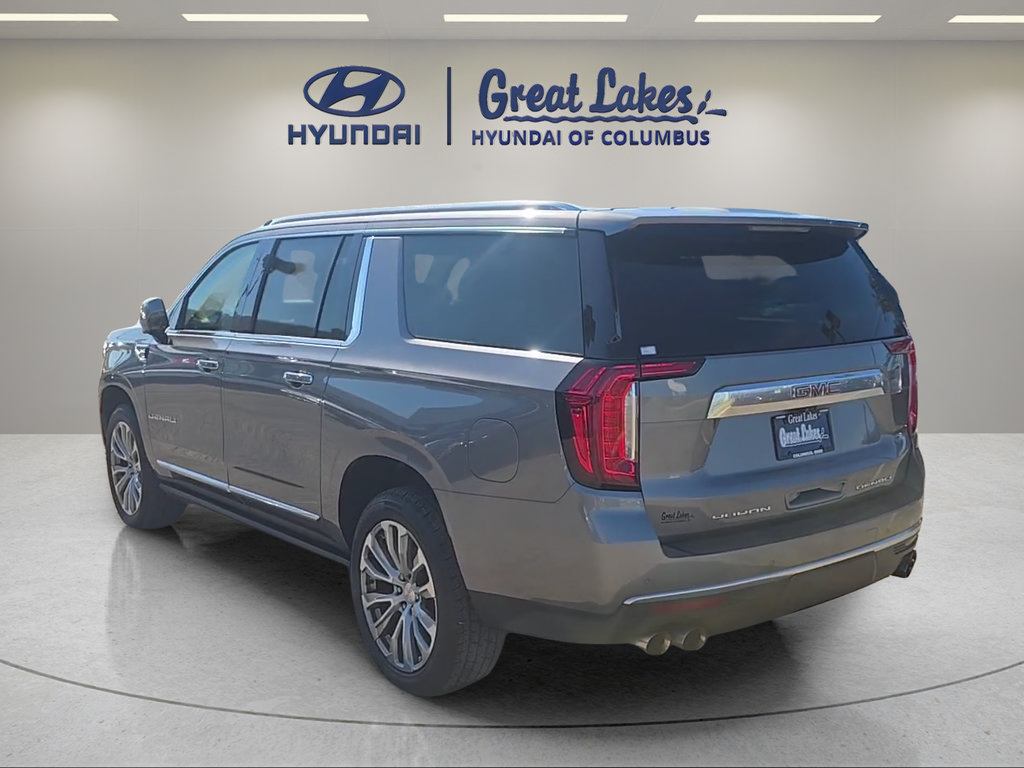Used 2021 GMC Yukon XL Denali w/ Denali Premium Package AWD/4WD image 7
