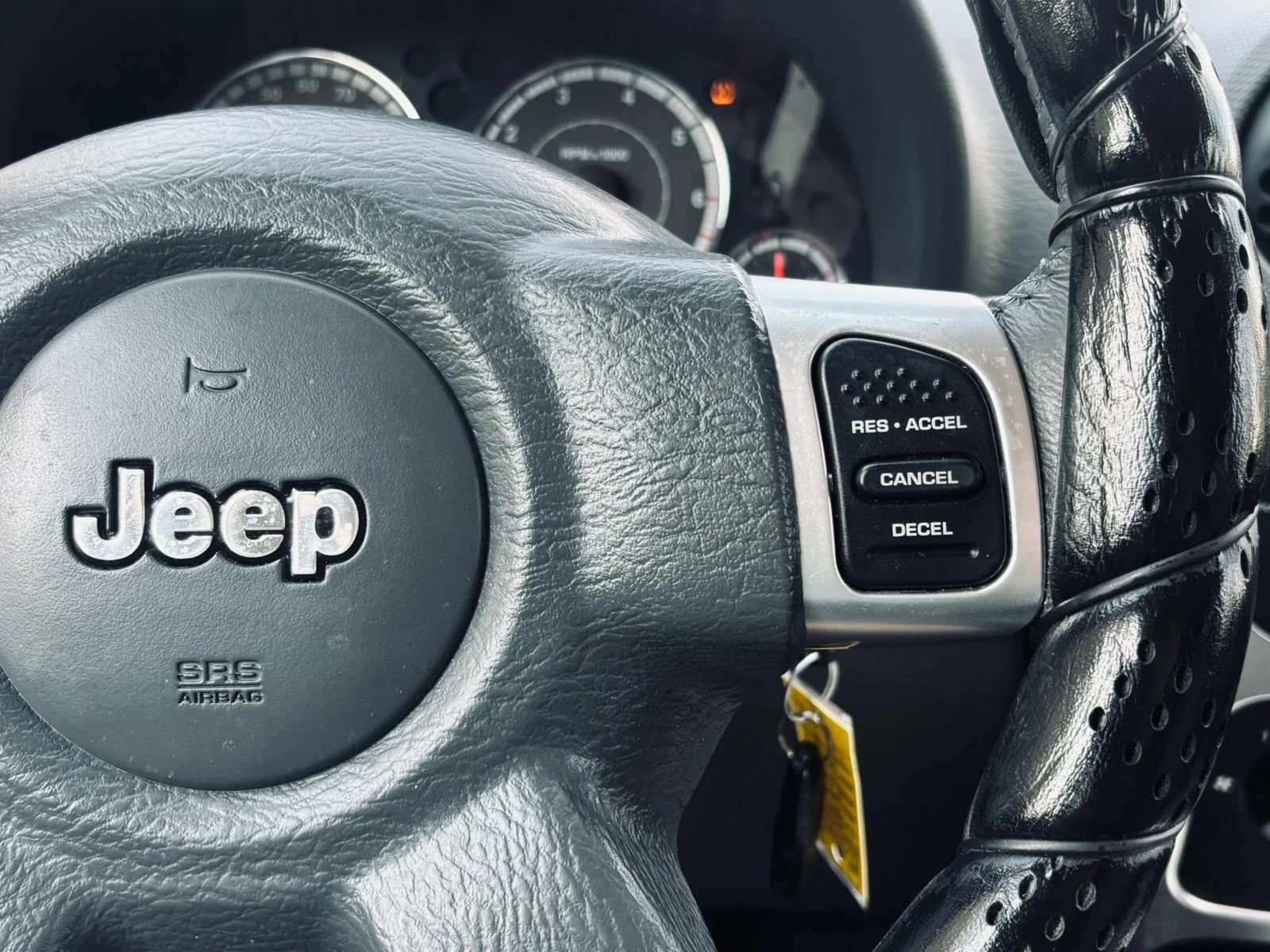 Used 2007 Jeep Liberty Limited AWD/4WD image 26