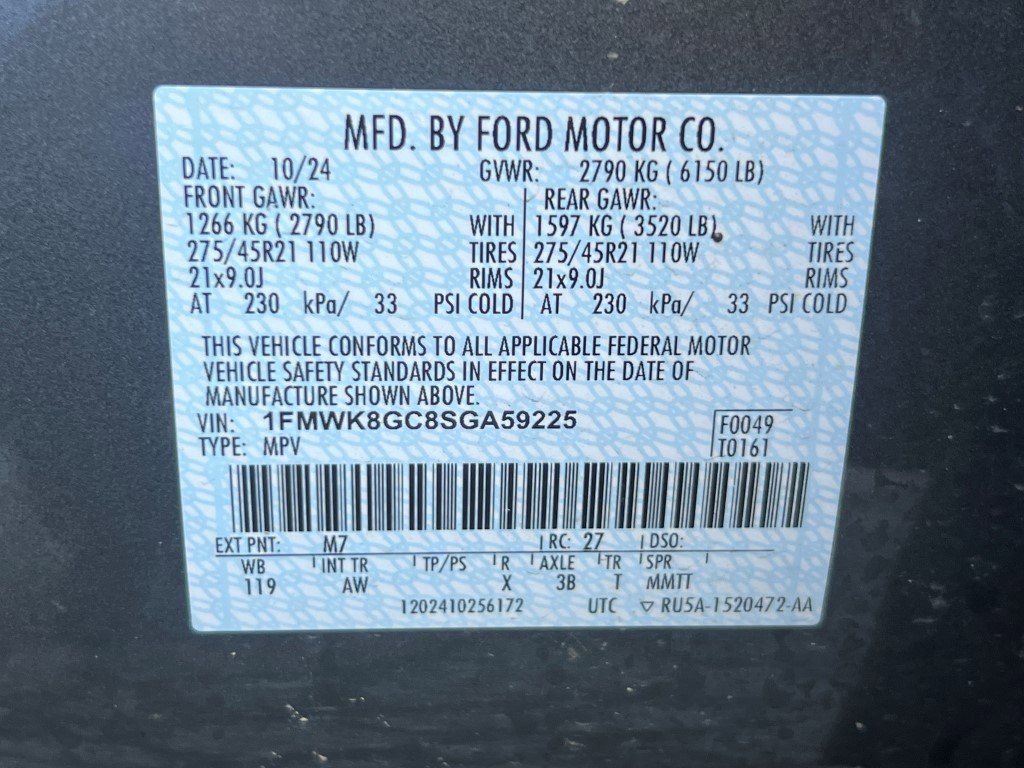 Used 2025 Ford Explorer ST image 29