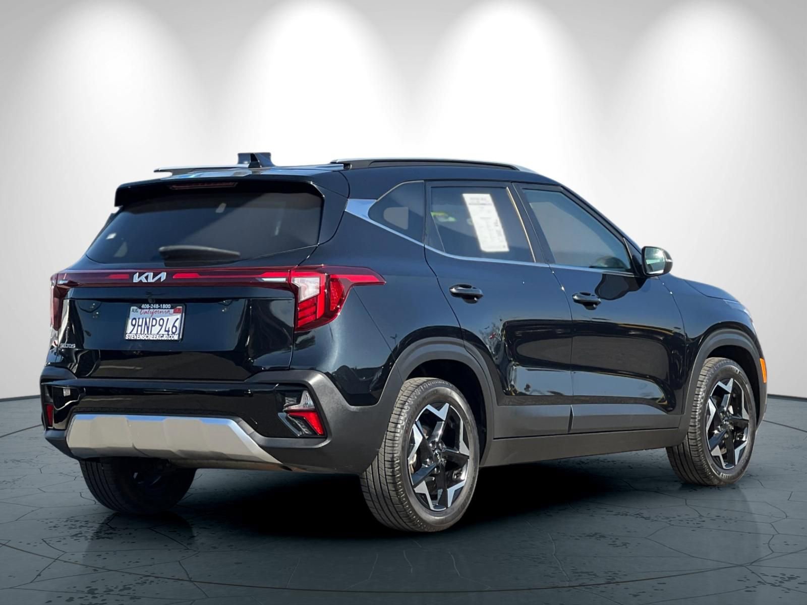 Used 2024 Kia Seltos EX FWD image 4
