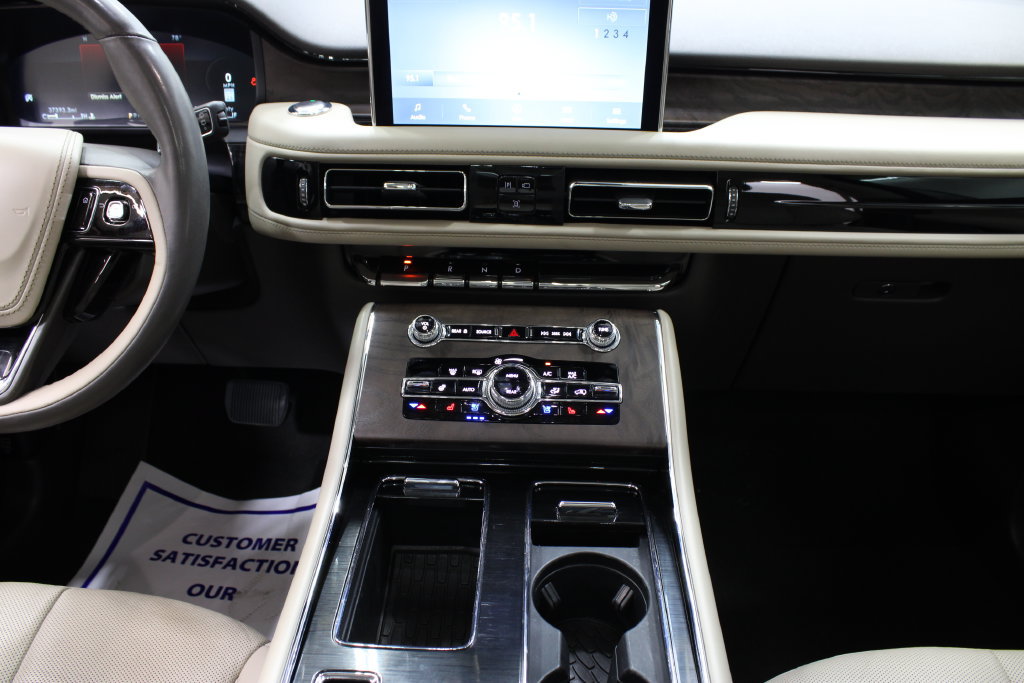 Used 2023 Lincoln Aviator Reserve w/ Elements Package Plus RWD image 25