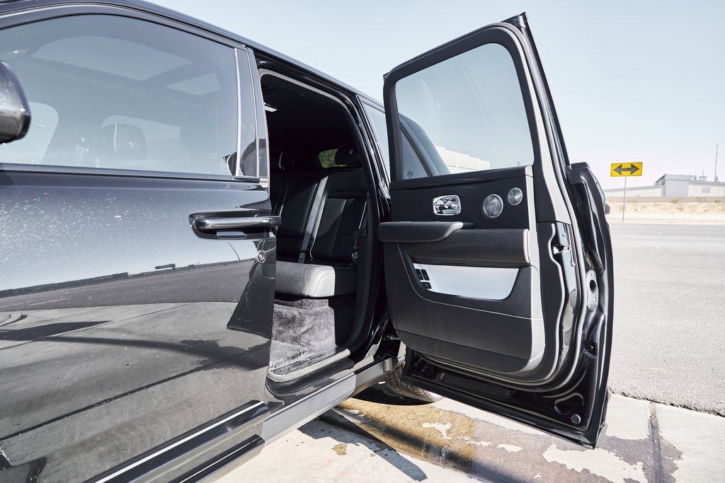 Used 2019 Rolls-Royce Cullinan image 29