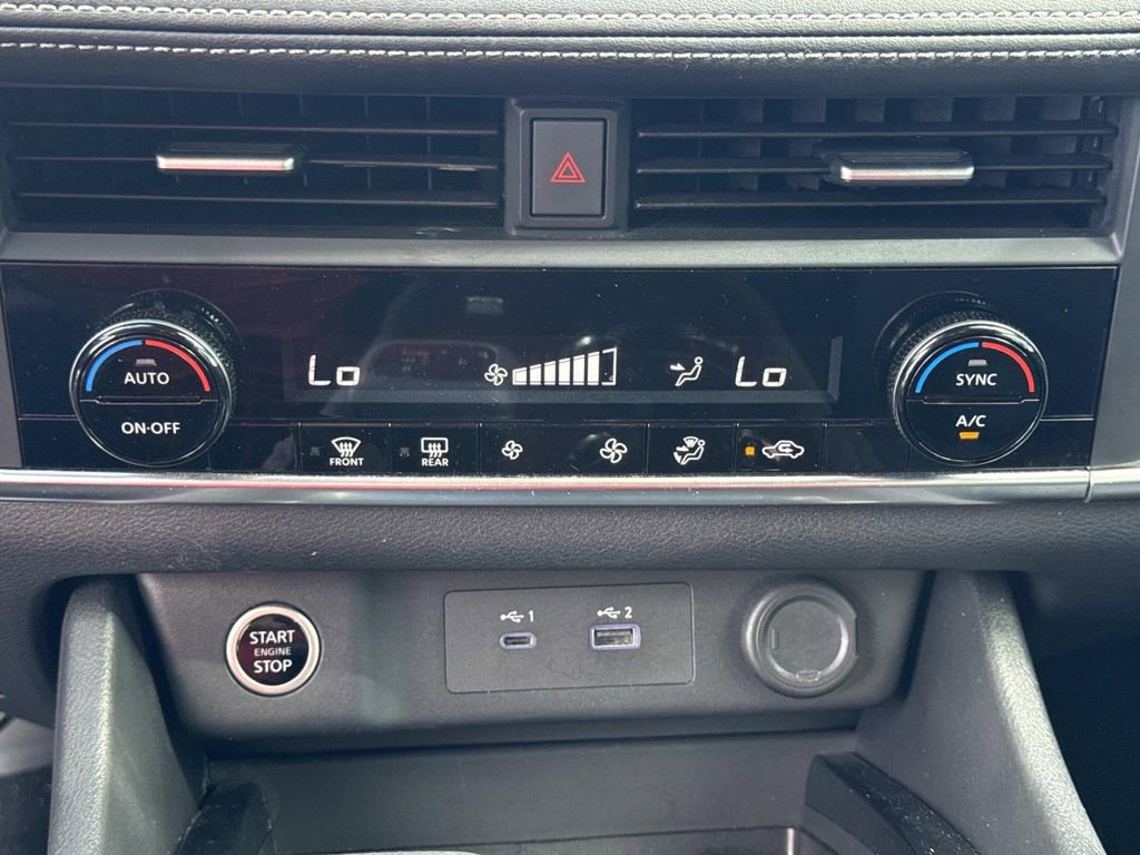 Certified 2023 Nissan Rogue SV image 23