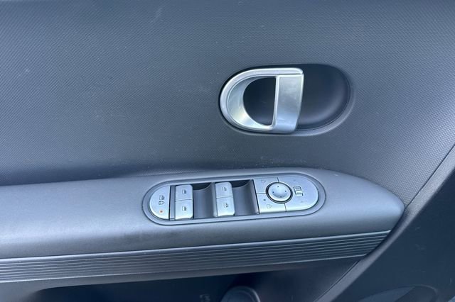 Used 2024 Hyundai Ioniq 5 SEL RWD image 11