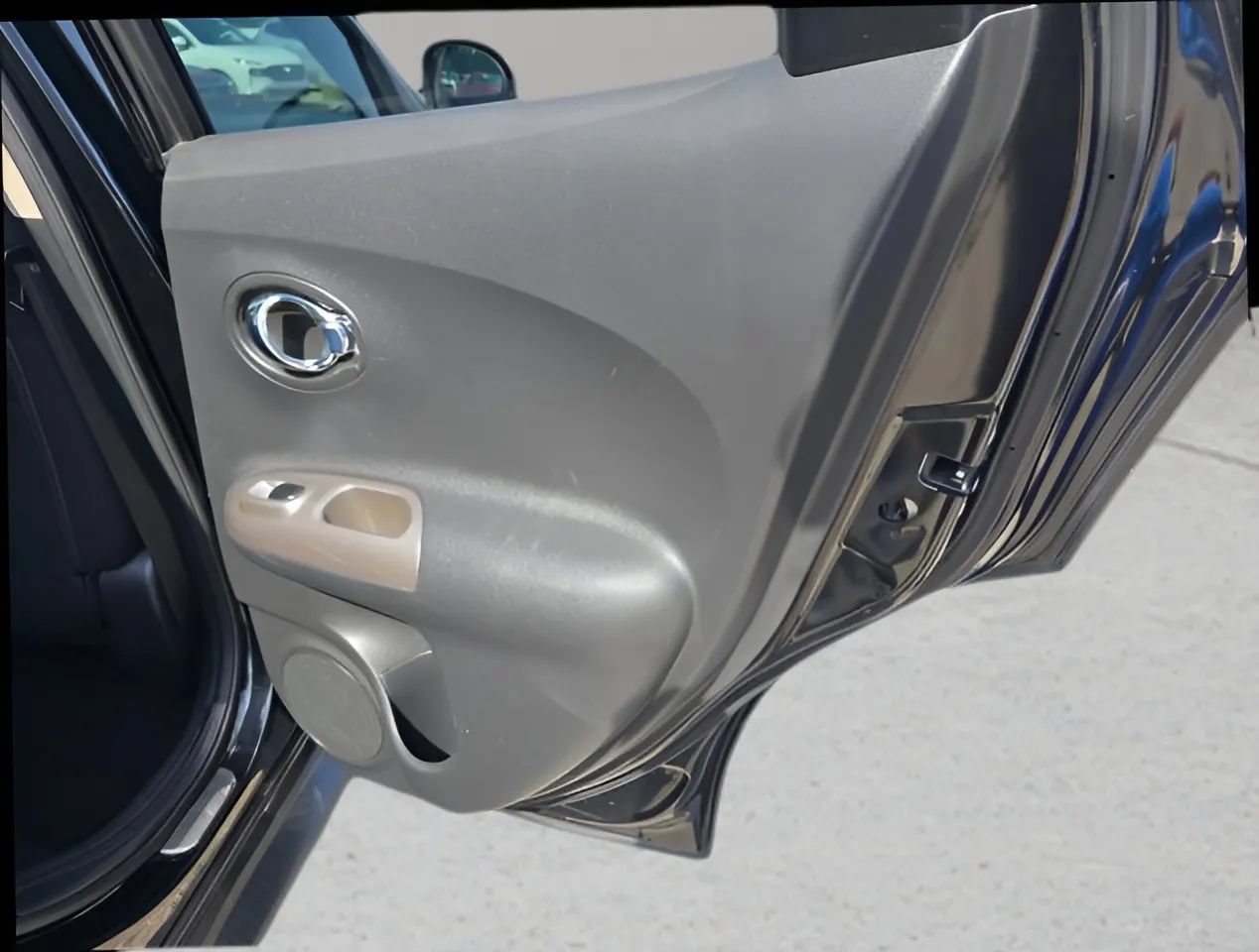 Used 2013 Nissan Juke SV FWD image 20