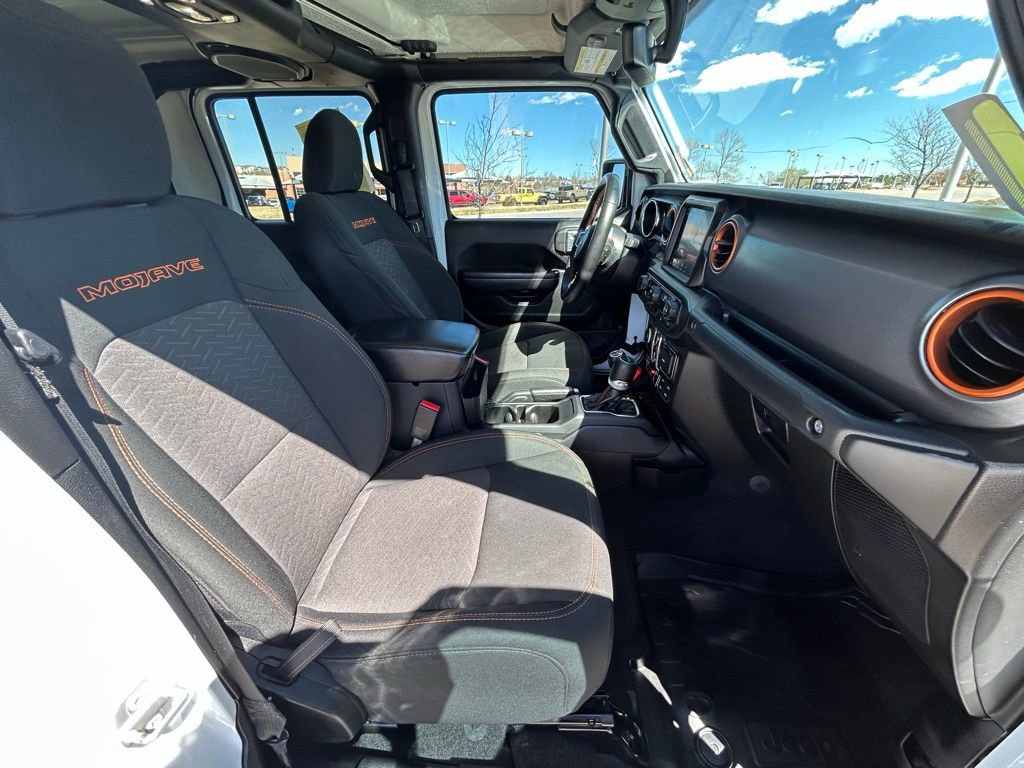 Used 2021 Jeep Gladiator Mojave AWD/4WD image 31