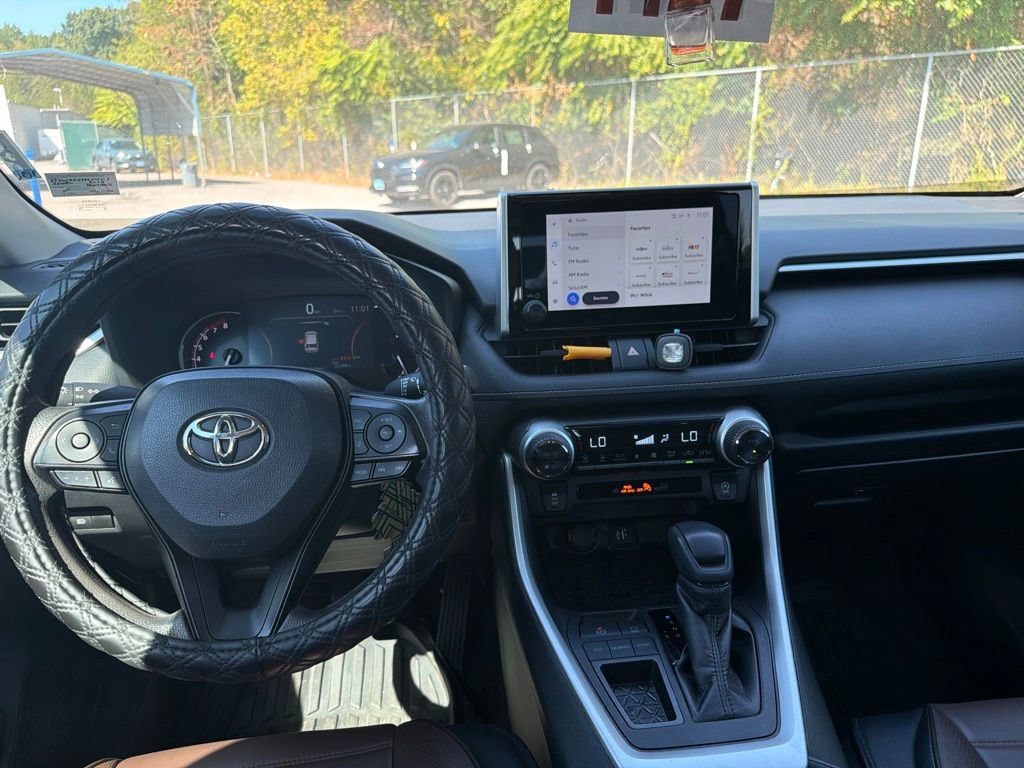Used 2023 Toyota RAV4 XLE FWD image 11