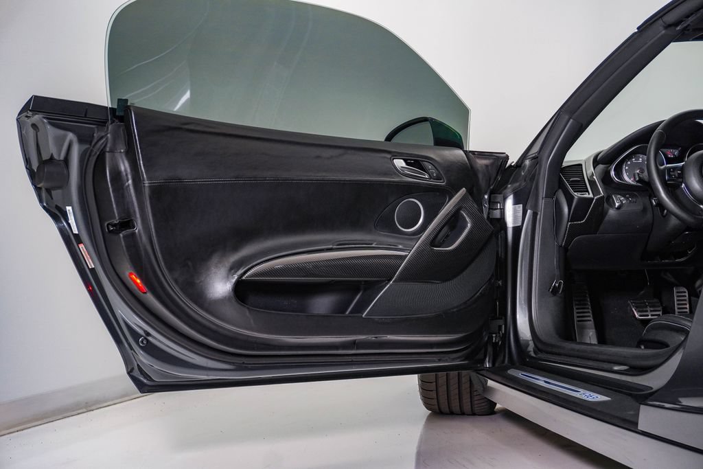 Used 2012 Audi R8 V8 AWD/4WD image 30