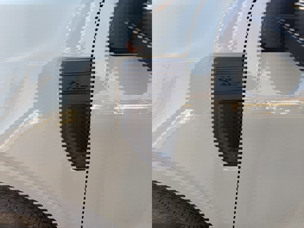 New 2025 Ford Maverick XL w/ 4K Tow Package image 9