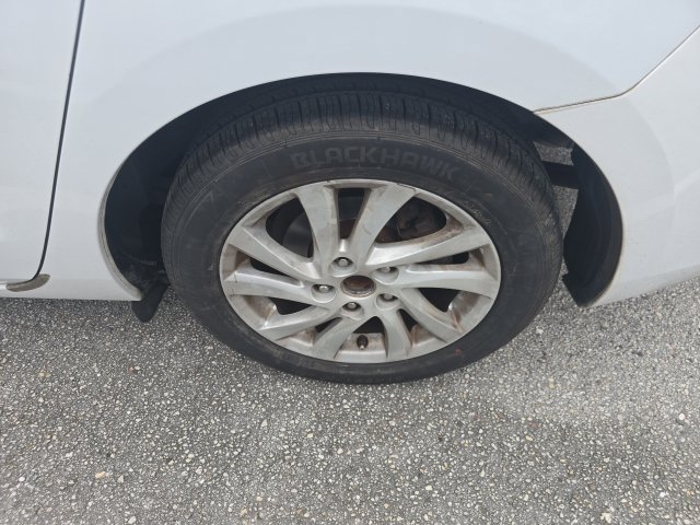 Used 2012 MAZDA MAZDA3 i Grand Touring w/ Tech Pkg FWD image 15