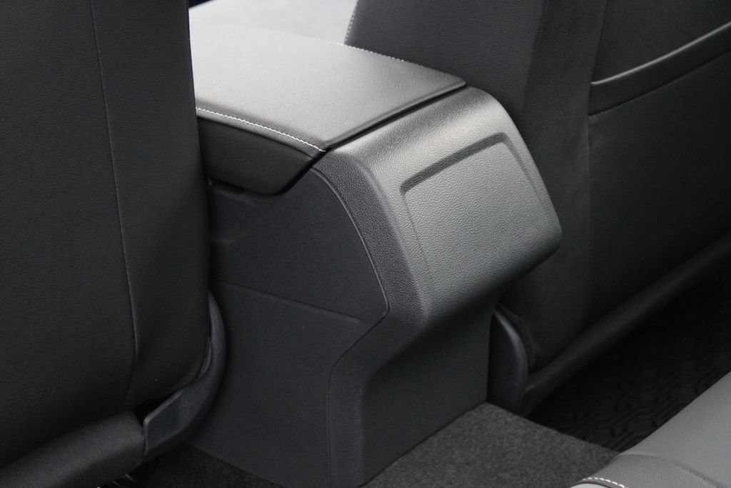New 2027 Volkswagen Jetta SE FWD image 23