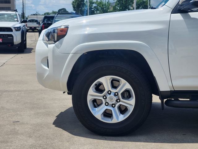 Certified 2022 Toyota 4Runner SR5 Premium w/ Moonroof Package AWD/4WD image 8
