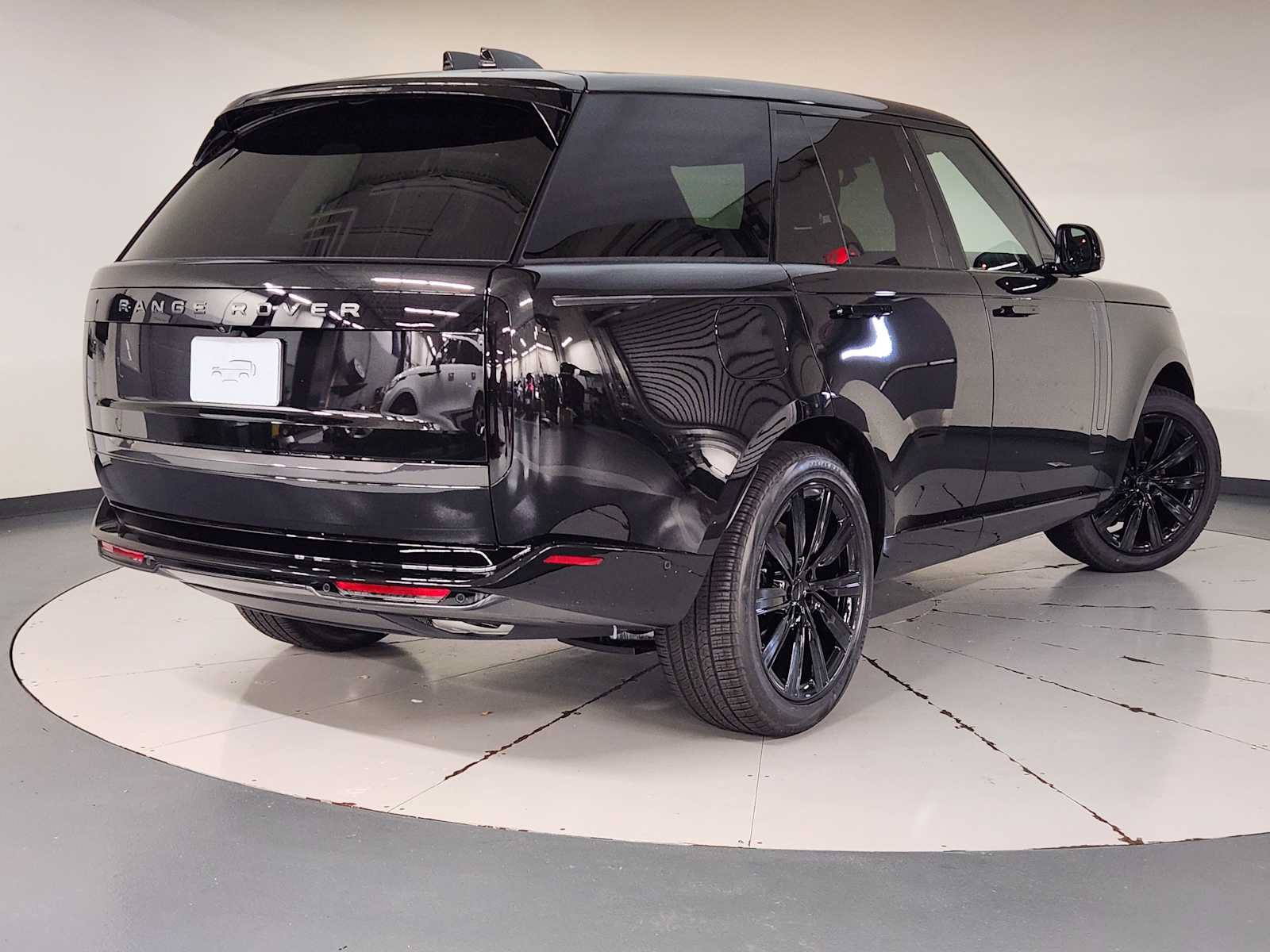 New 2026 Land Rover Range Rover SE AWD/4WD image 2
