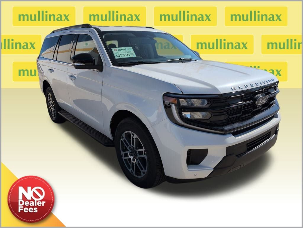 New 2026 Ford Expedition Active image 1