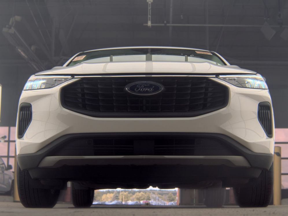 Used 2023 Ford Escape Active AWD/4WD image 3