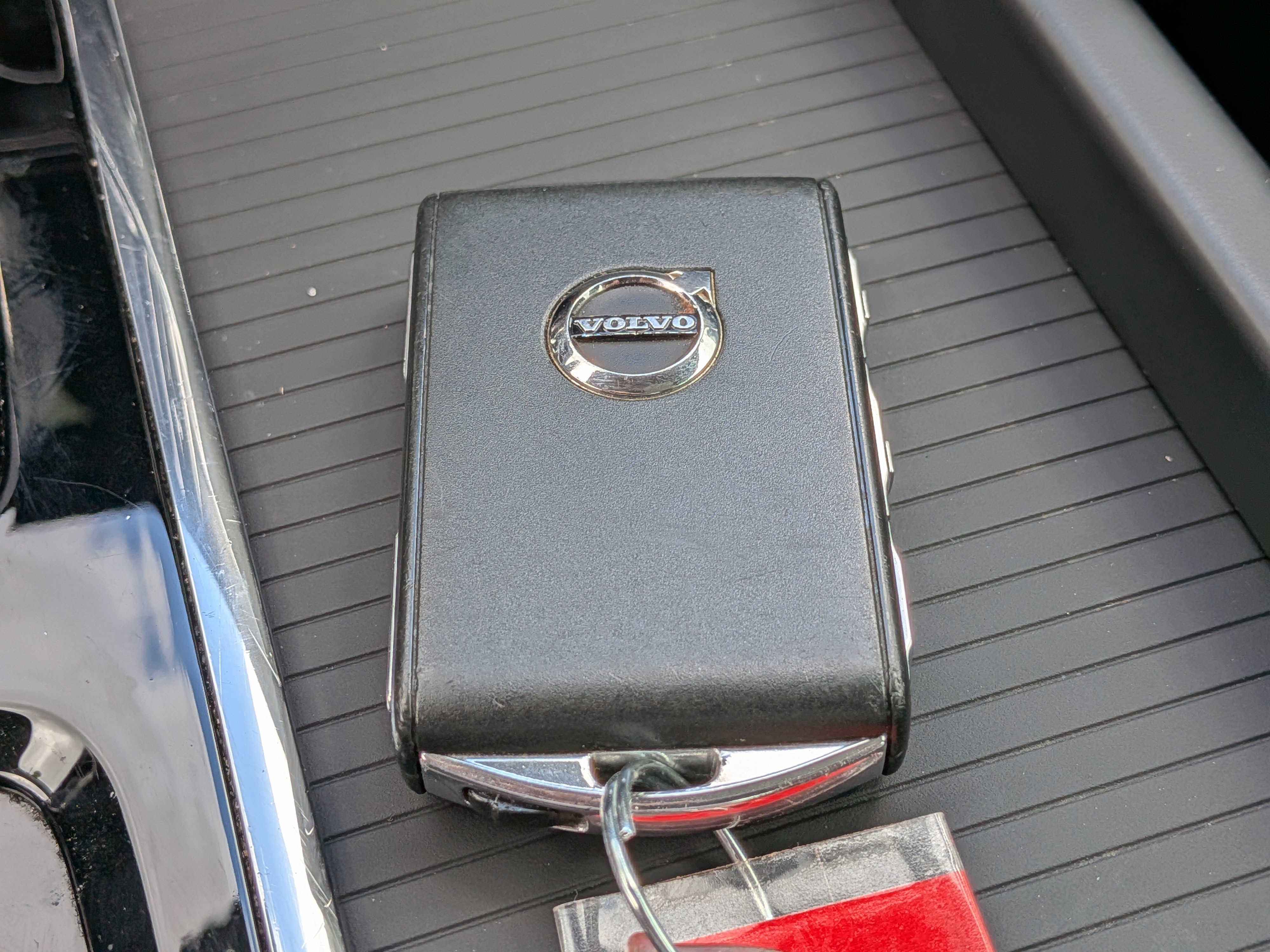 Used 2024 Volvo S60 B5 Core image 30