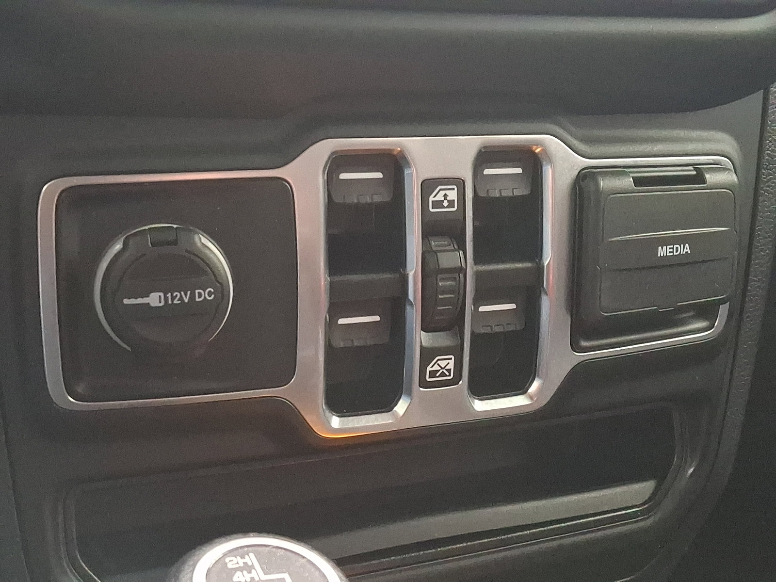 Certified 2023 Jeep Wrangler Unlimited Sport image 25