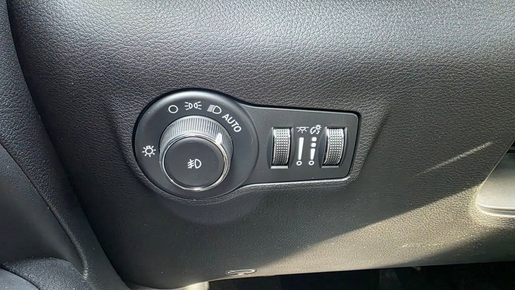New 2026 Jeep Compass Latitude image 28