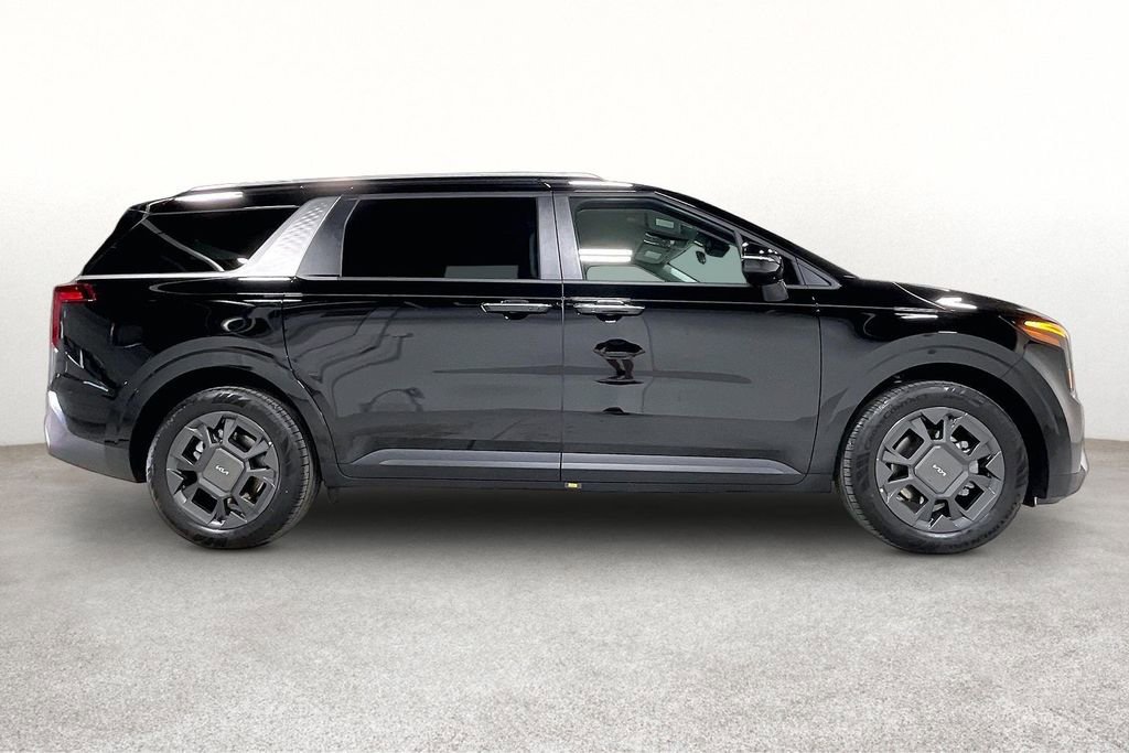 New 2026 Kia Carnival EX FWD image 8