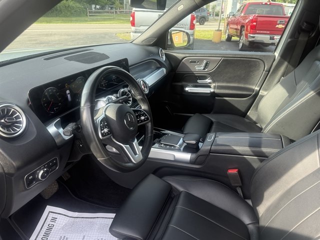 Used 2022 Mercedes-Benz GLB 250 4MATIC image 6