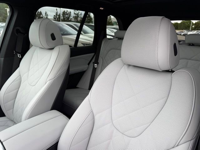 Used 2026 BMW X5 sDrive40i w/ M Sport Package image 22