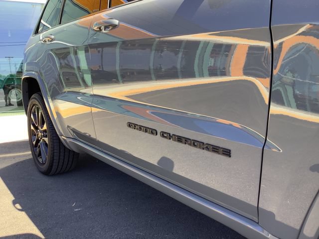 Used 2019 Jeep Grand Cherokee Altitude AWD/4WD image 42