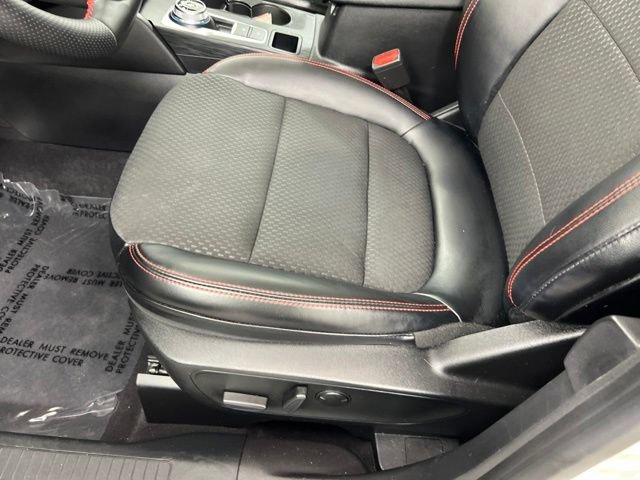 Used 2023 Ford Escape ST-Line w/ Tech Pack #1 AWD/4WD image 14