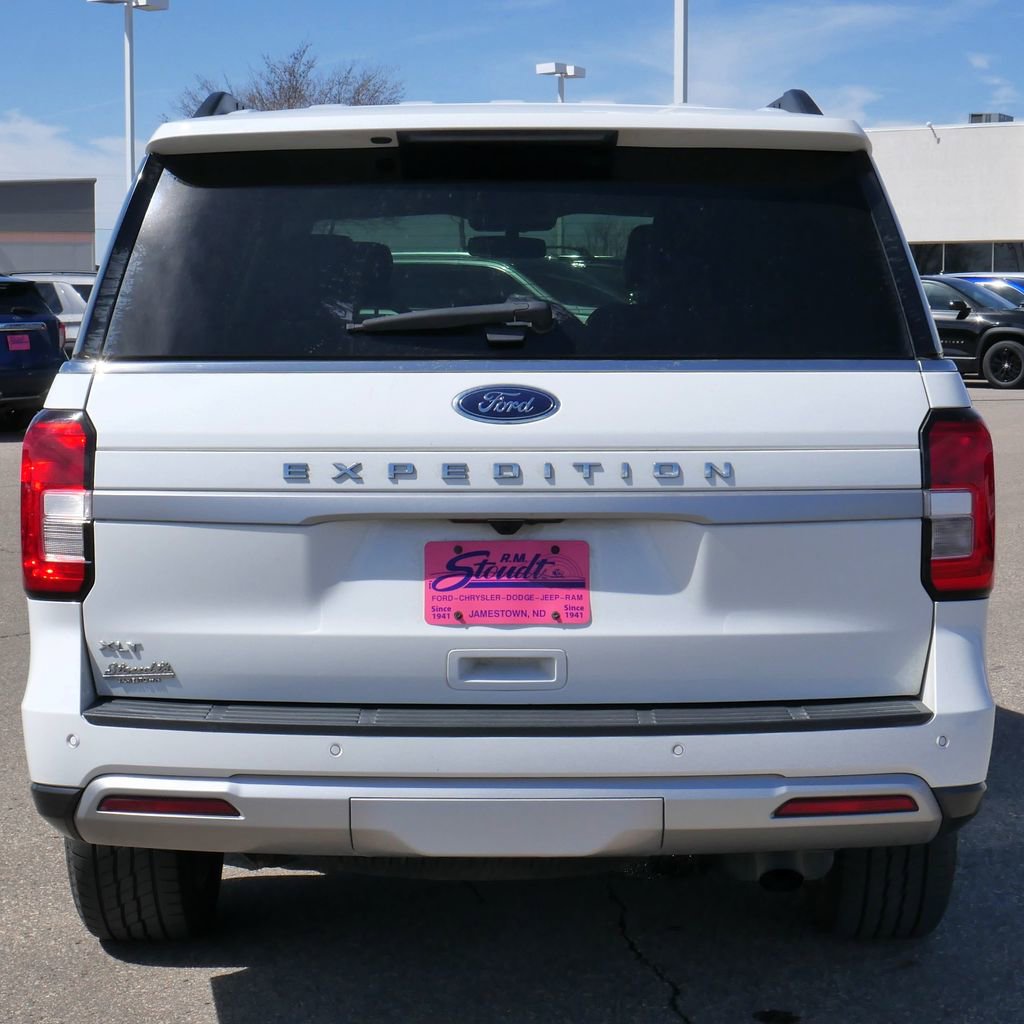 Used 2022 Ford Expedition XLT AWD/4WD image 10