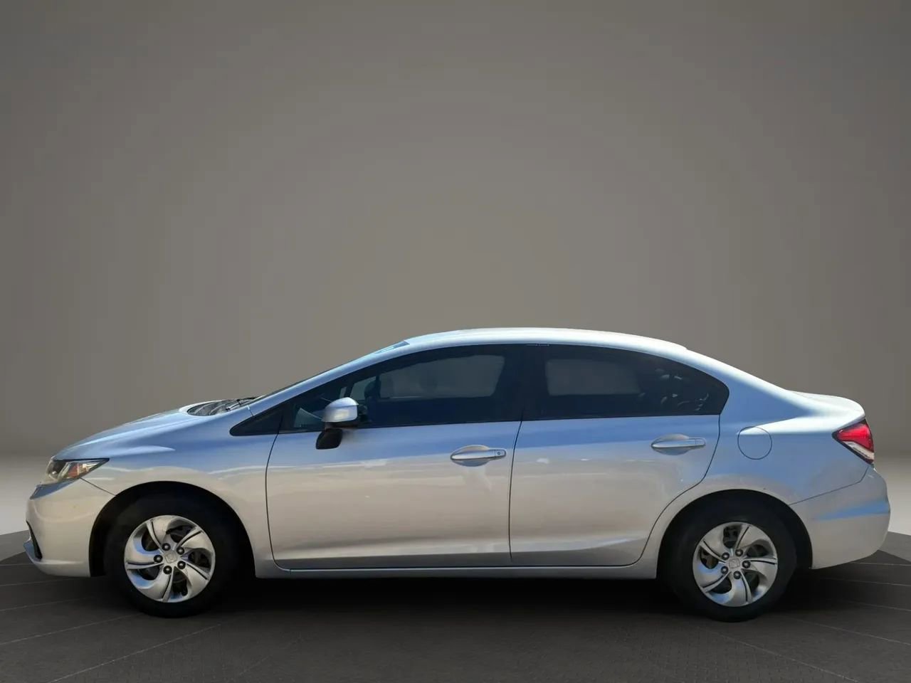 Used 2013 Honda Civic LX image 9