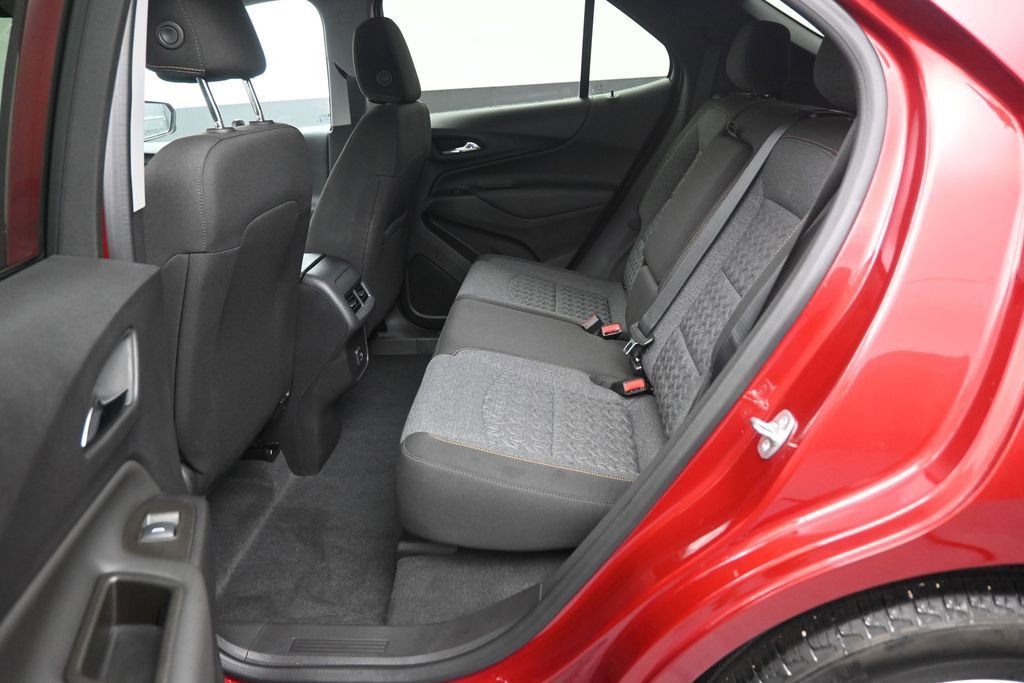 Used 2024 Chevrolet Equinox LT FWD image 14
