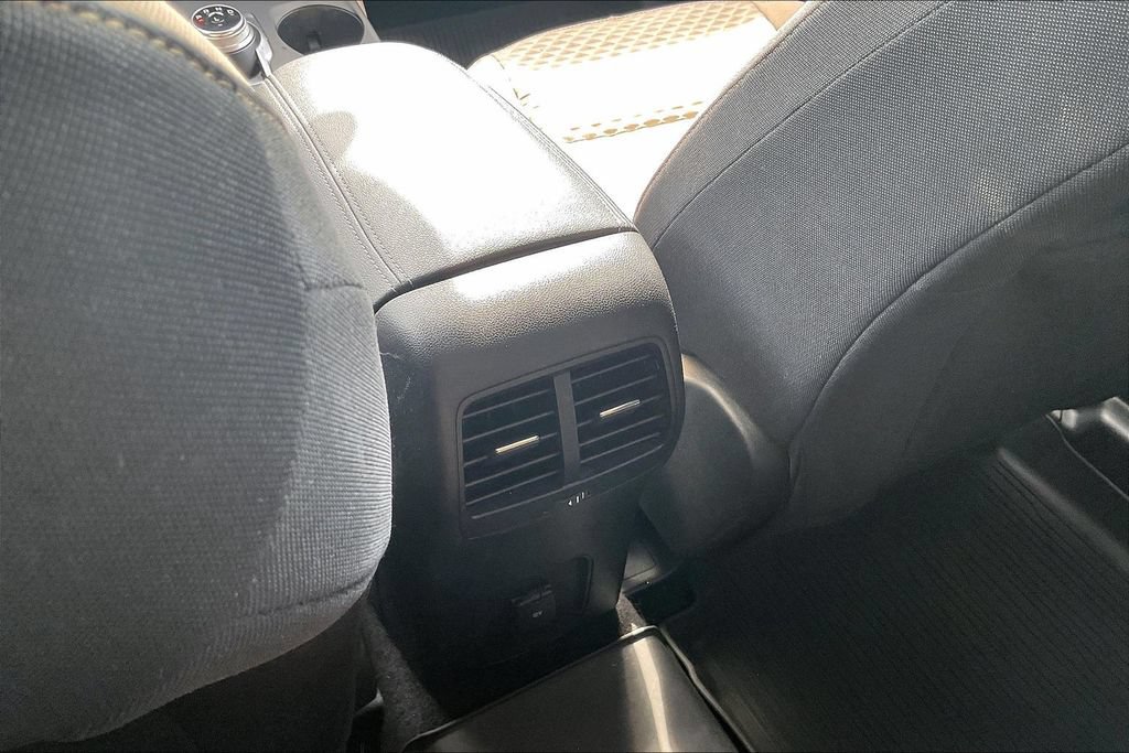 Used 2020 Ford Escape SE FWD image 10