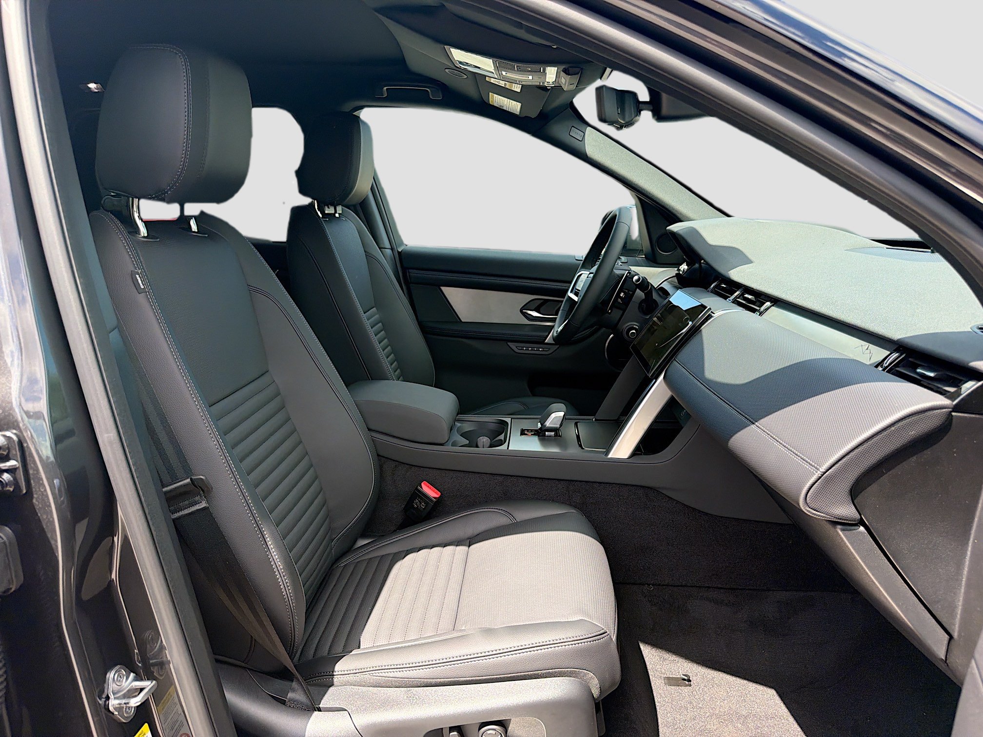 New 2026 Land Rover Discovery Sport Landmark AWD/4WD image 15