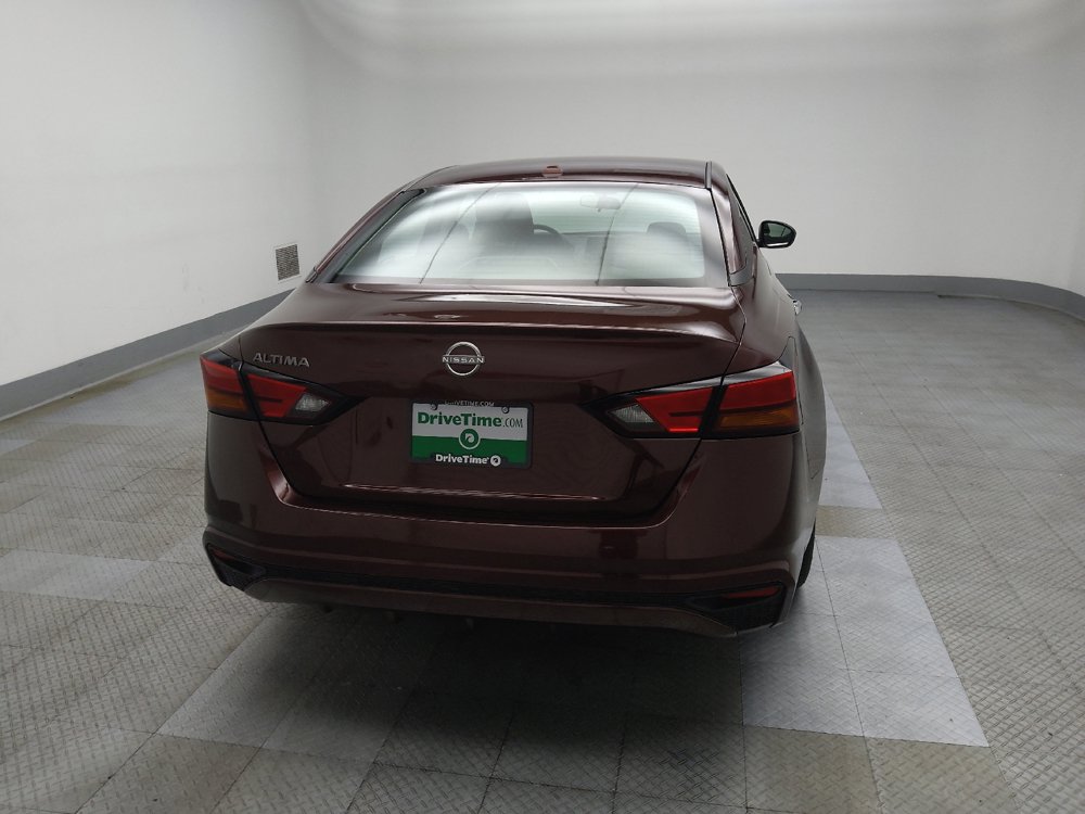 Used 2025 Nissan Altima 2.5 SV FWD image 7