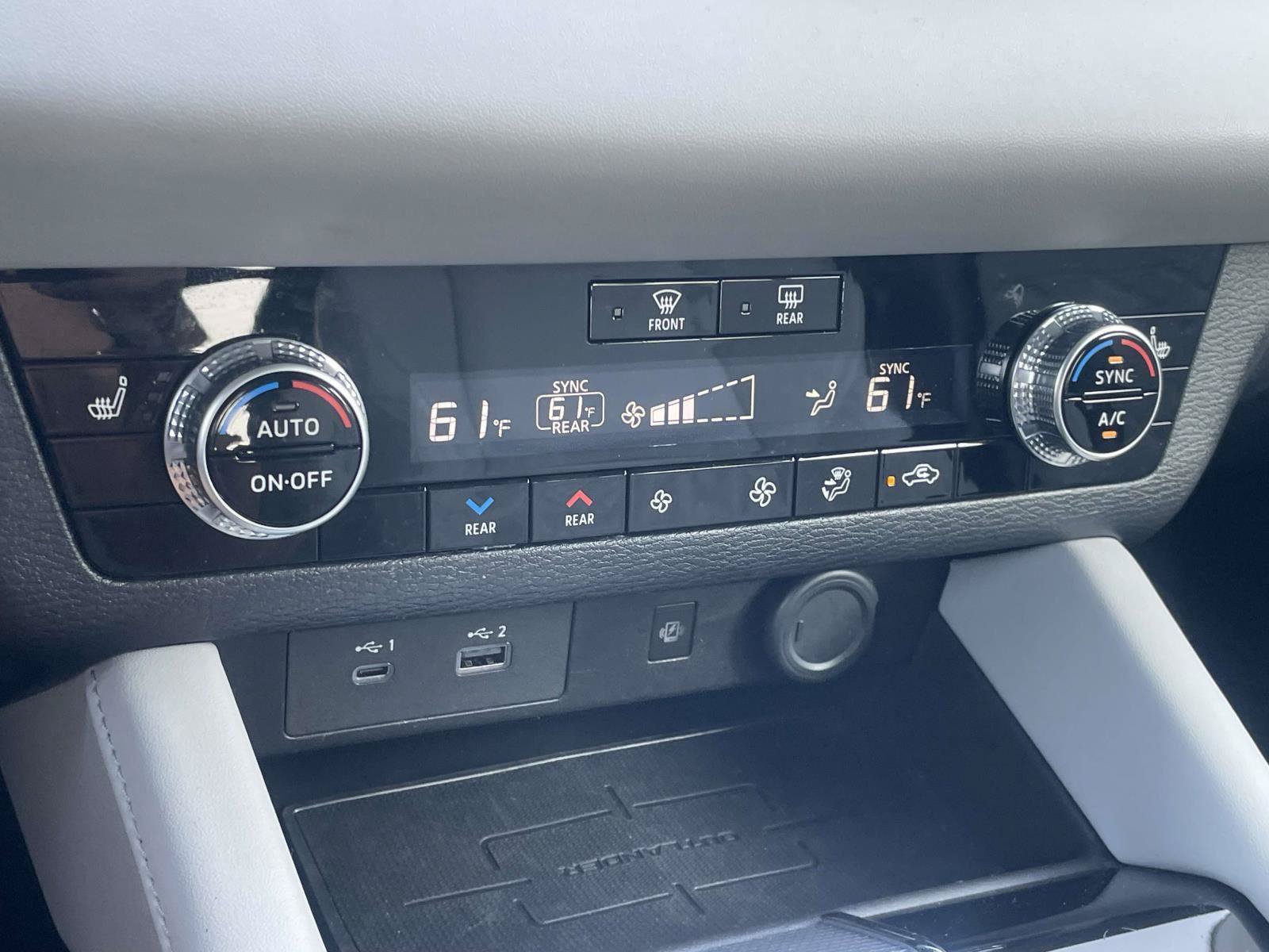 Used 2024 Mitsubishi Outlander SEL FWD image 20