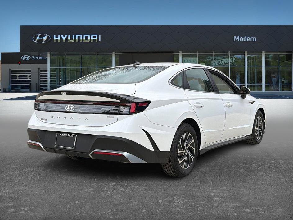 New 2026 Hyundai Sonata Blue FWD image 3