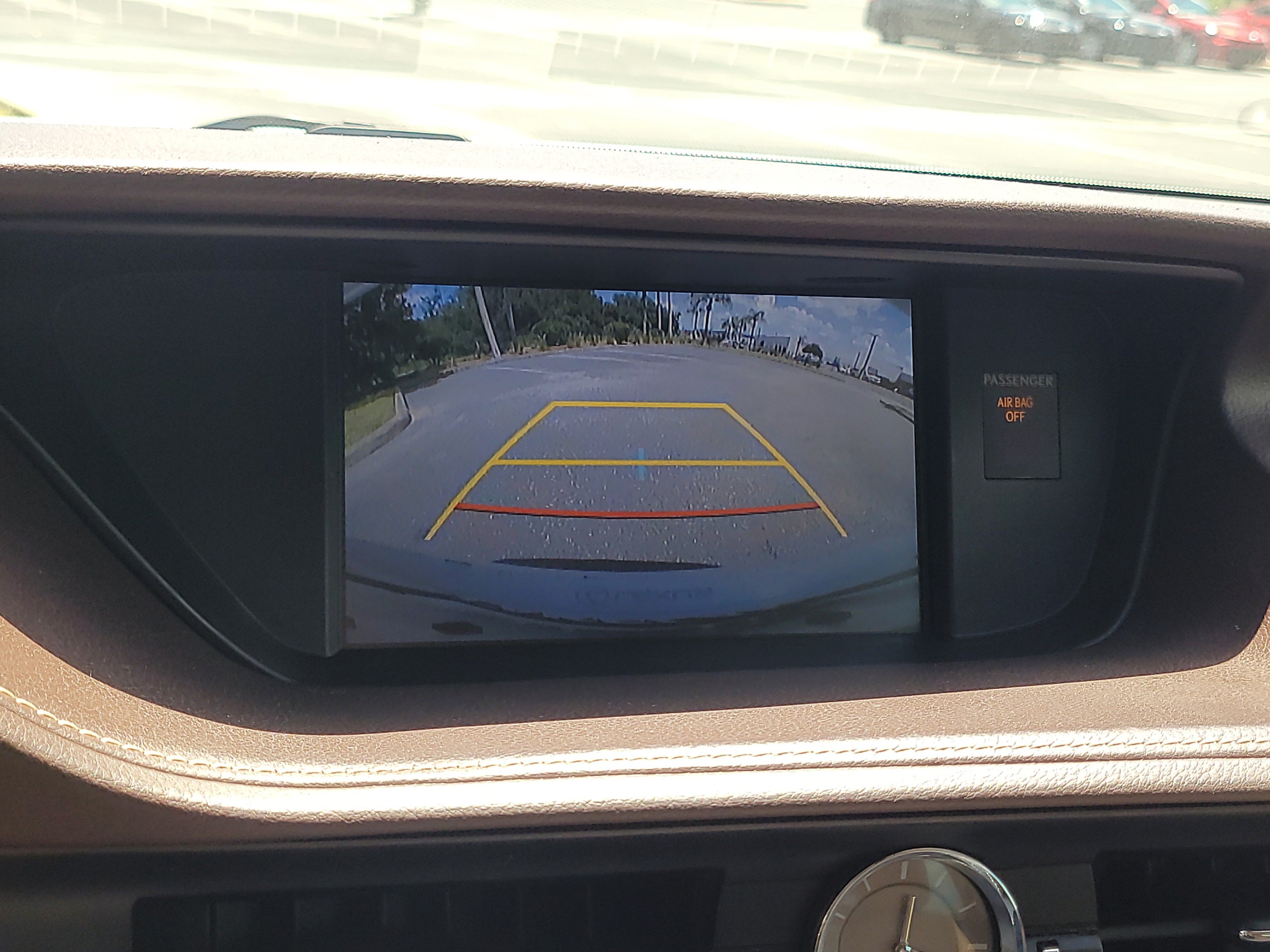 Used 2016 Lexus ES 350 w/ Luxury Package w/Wood Trim FWD image 26