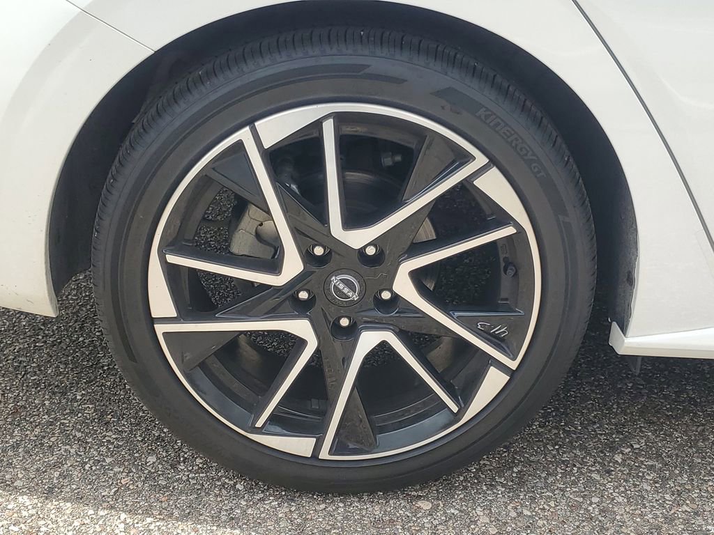 Used 2024 Nissan Sentra SR w/ SR Premium Package image 5