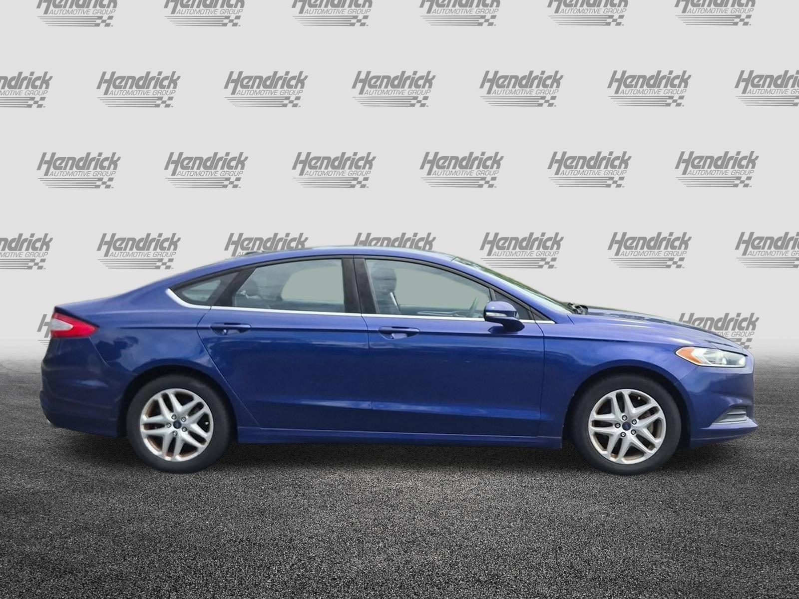 Used 2014 Ford Fusion SE FWD image 11