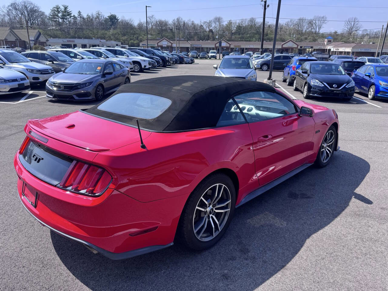Used 2017 Ford Mustang GT Premium RWD image 6