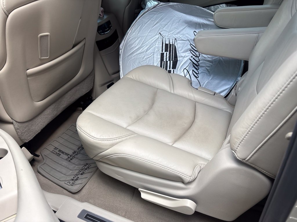 Used 2017 Cadillac Escalade ESV Luxury RWD image 13