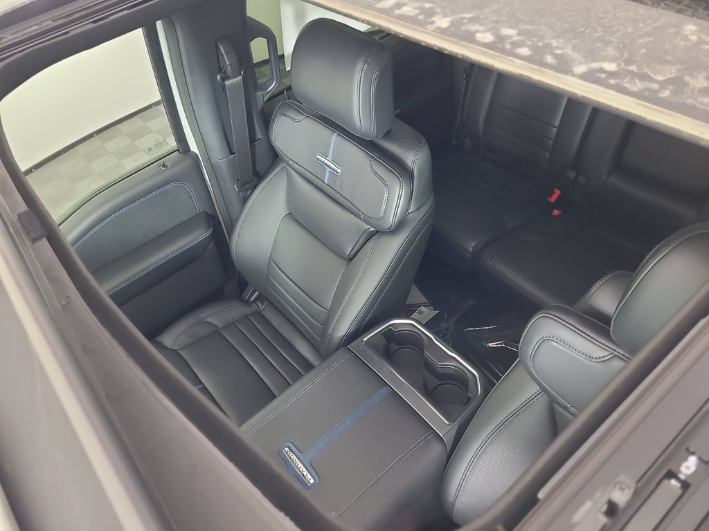 New 2026 Ford F350 Platinum AWD/4WD image 9