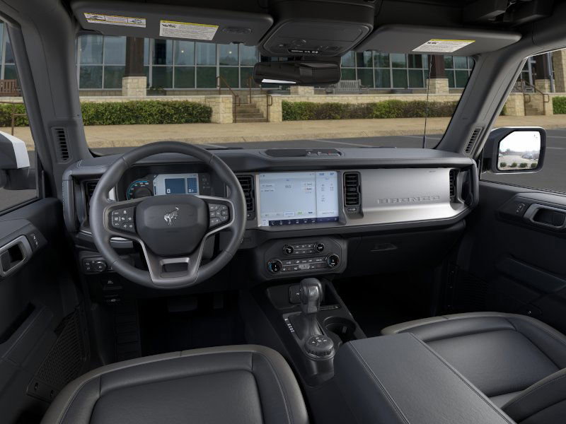 New 2025 Ford Bronco Outer Banks image 9