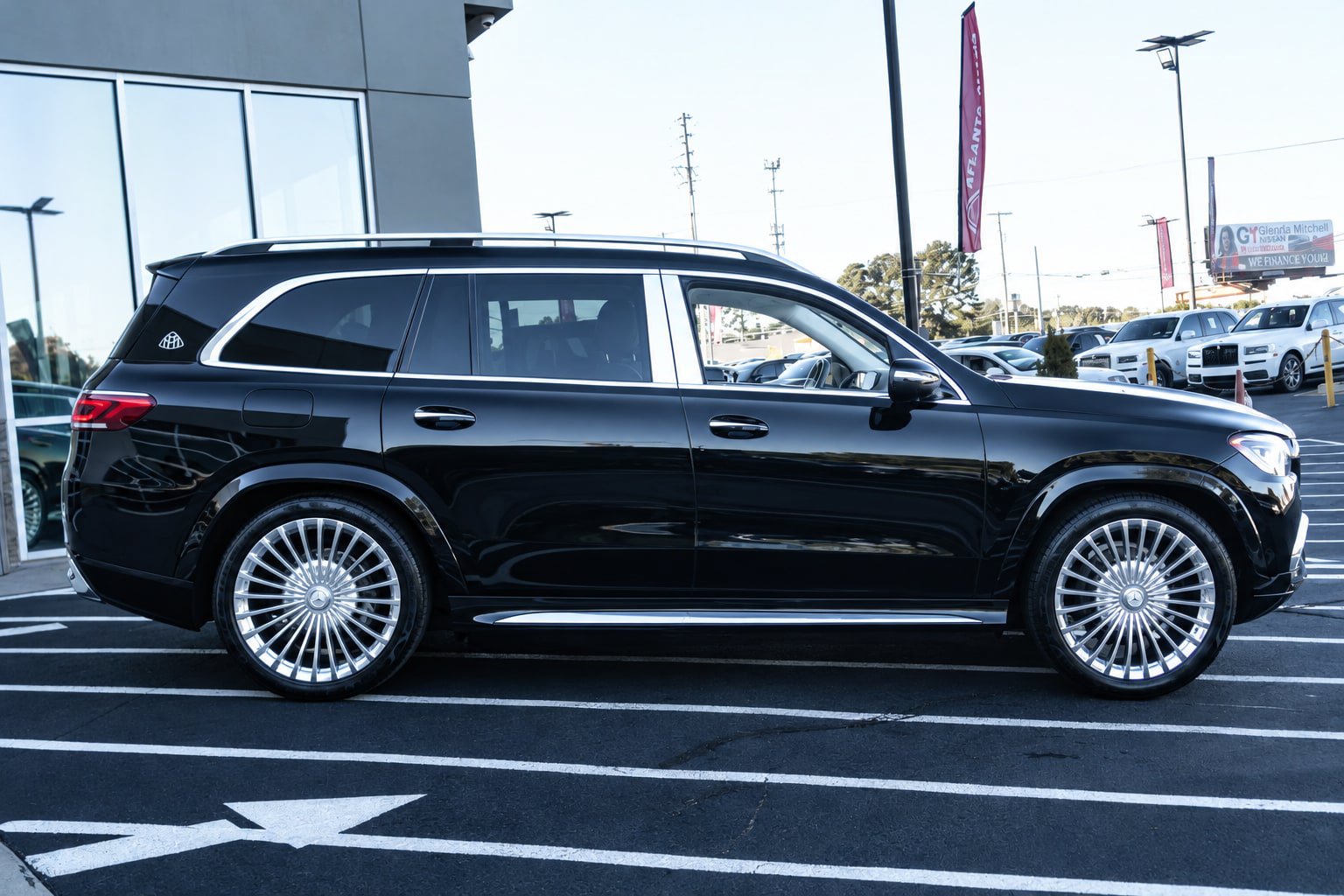 Used 2022 Mercedes-Benz Maybach GLS 600 4MATIC image 4