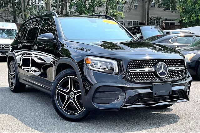 Certified 2023 Mercedes-Benz GLB 250 4MATIC w/ AMG Line image 1