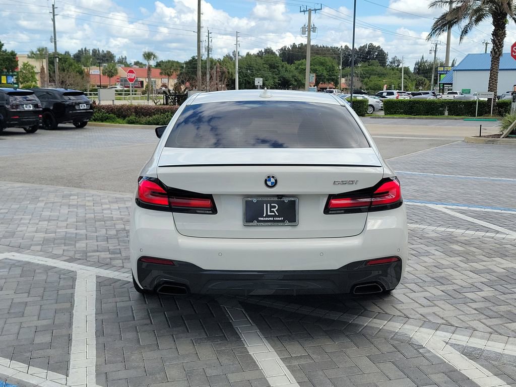 Used 2023 BMW 530i w/ M Sport Package RWD image 4