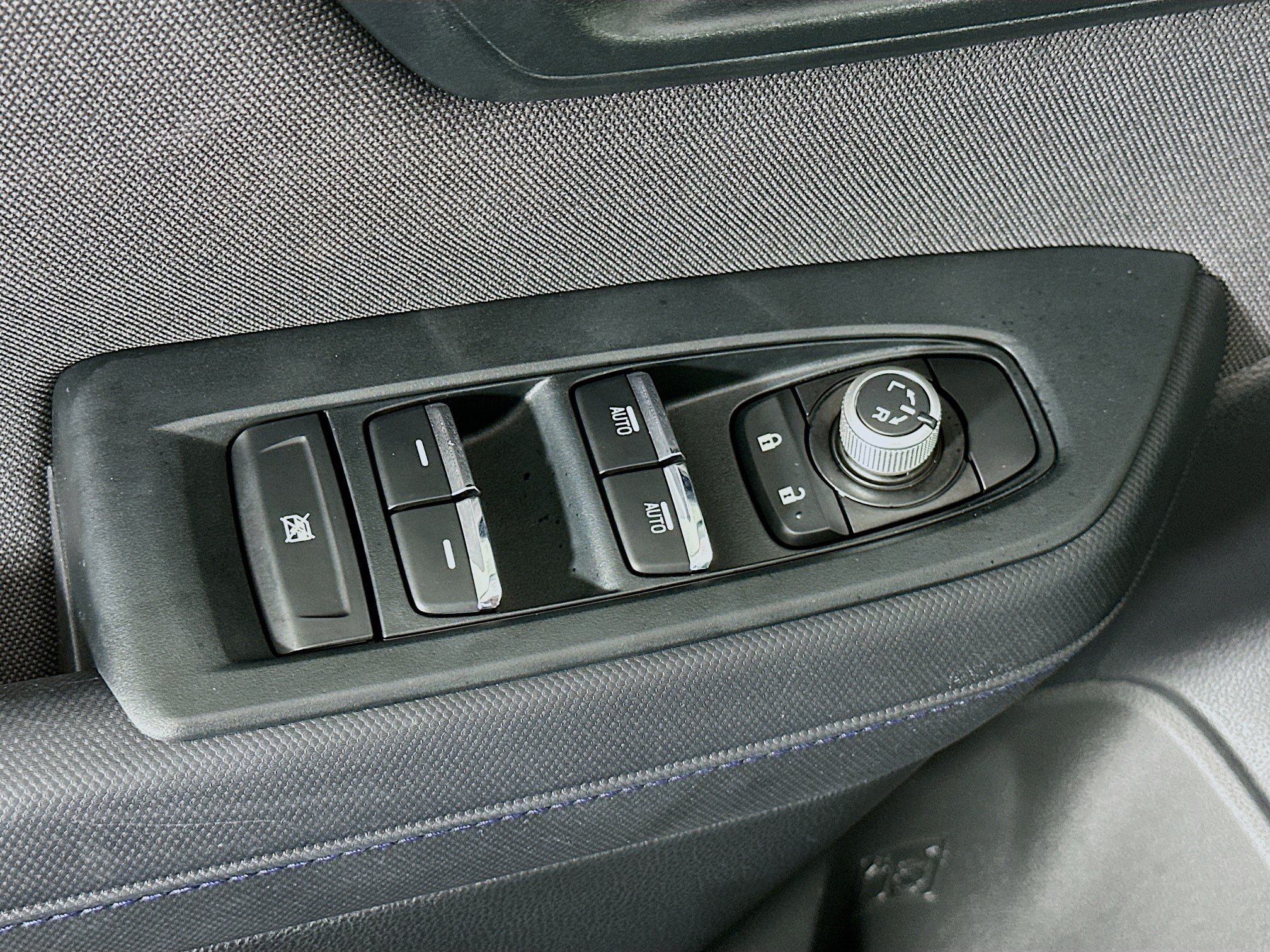 Used 2025 Subaru Forester Premium AWD/4WD image 15