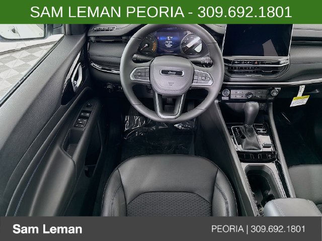 New 2026 Jeep Compass Latitude AWD/4WD image 18