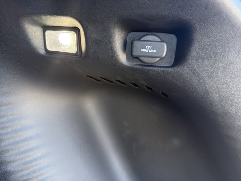 New 2026 Nissan Kicks SR image 22